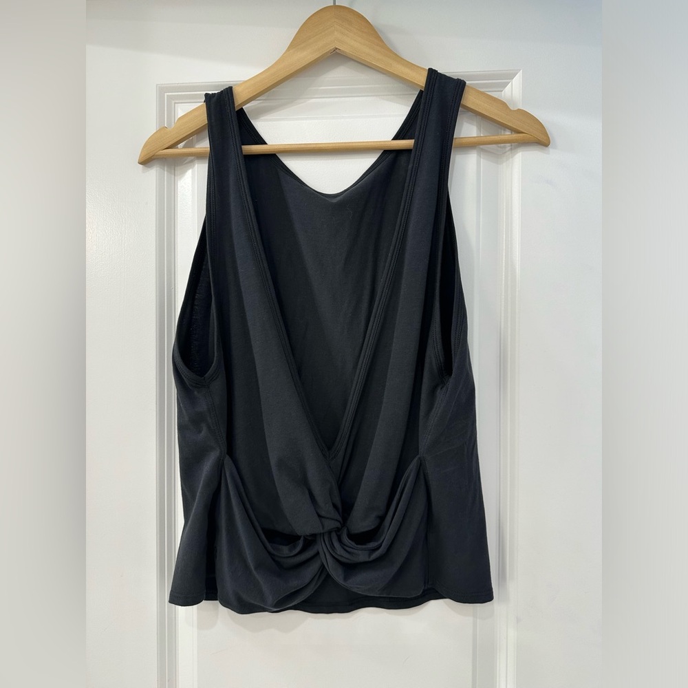 Tie back yoga tank
